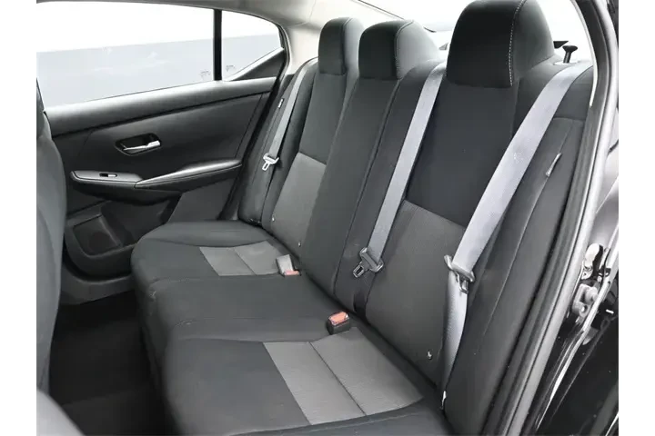 $16414 : Nissan Sentra 2023 SV 4dr Se image 9