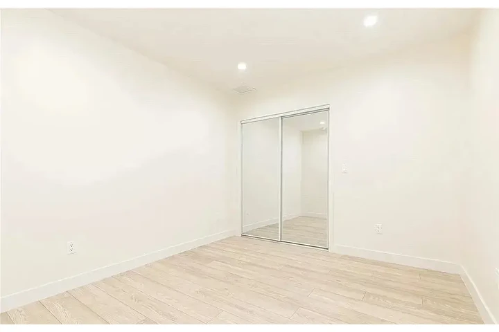 $1100 : Nueva construcción de la casa image 2