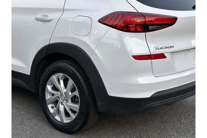 $15953 : Hyundai TUCSON 2021 AWD SE 4 image 8