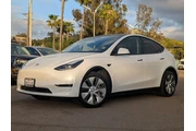 $34989 : Tesla Model Y 2023 AWD Long thumbnail