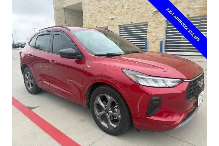 $23495 : Ford Escape 2023 ST-Line 4dr image 1