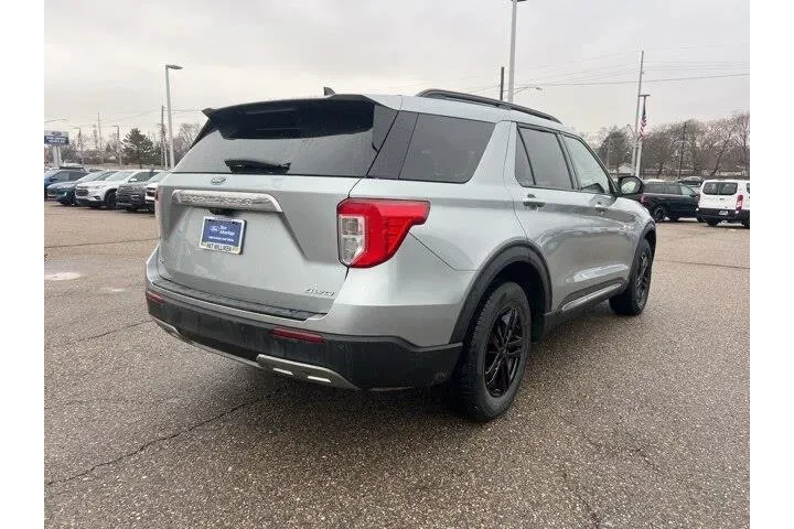 $26999 : Ford Explorer 2022 AWD XLT 4 image 4