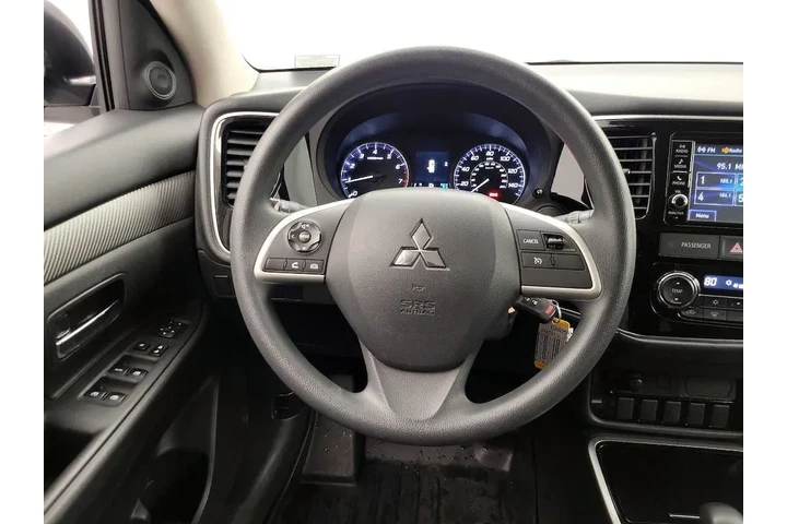 $17998 : Mitsubishi Outlander 2018 ES image 10