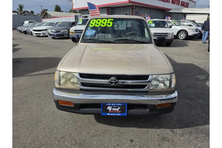 $9995 : 1999 Tacoma SR5 image 2