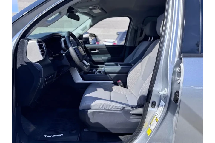 $39588 : 2022 Tundra SR5 image 10