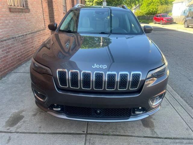 $20500 : 2019 Cherokee Overland image 3