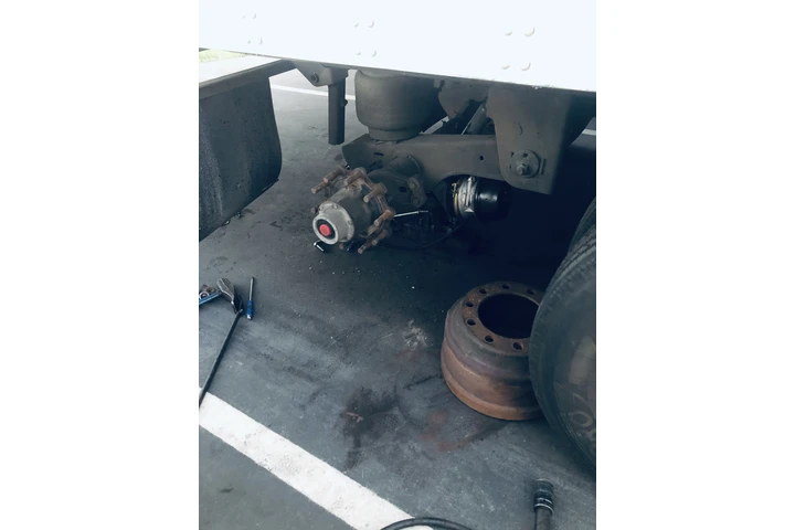 Road service diesel image 4