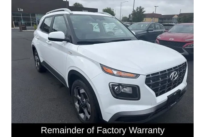 $20495 : Hyundai VENUE 2024 SEL 4dr C image 8