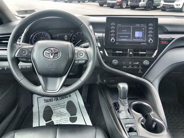 $22500 : PRE-OWNED 2021 TOYOTA CAMRY SE image 10