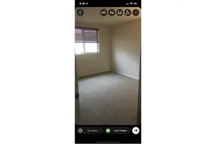 $700 : Se renta recamara tranquilo image 2