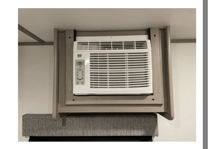 $1200 : Se renta casa rodante (RV) image 4