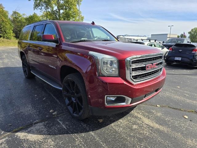 $18695 : Pre-Owned 2016 Yukon XL SLT image 1