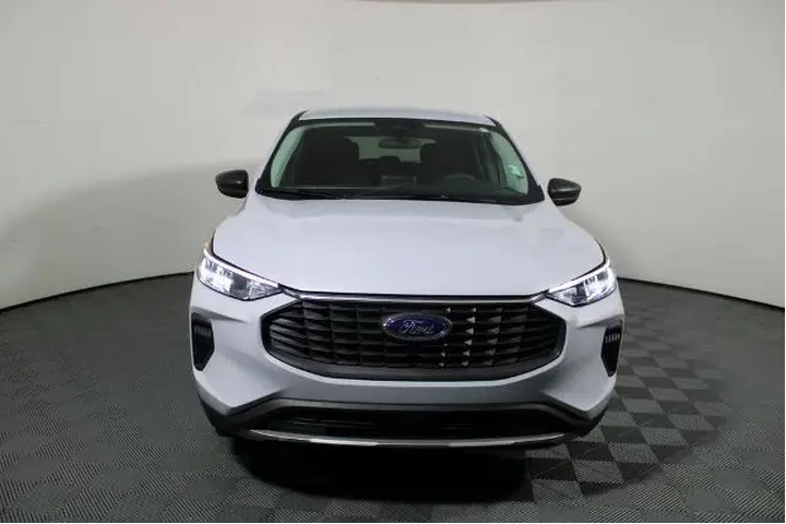 $23500 : Ford Escape 2025 AWD Active image 3