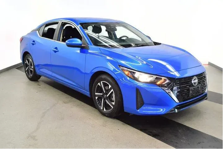 $18994 : Nissan Sentra 2025 SV 4dr Se image 2