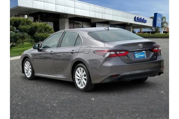 $18699 : Toyota Camry 2023 LE 4dr Sed image 7