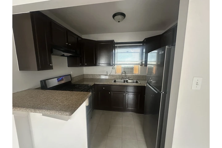 $1690 : Apt D 1 RECÁMARA EN LONG BEACH image 9