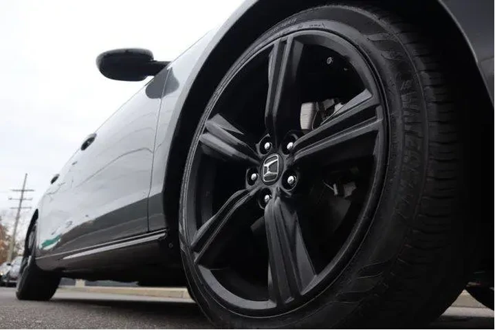 $24670 : Honda Accord Hybrid 2024 Spo image 10