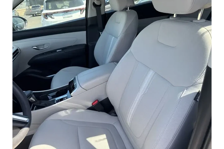 $28995 : Hyundai TUCSON 2025 AWD SEL image 6