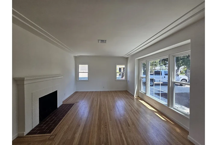$1700 : CASA NUEVA EN RENTA@Burbank,CA image 9