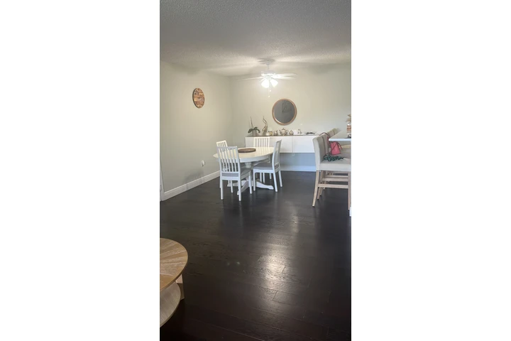 $450 : Juego de comedor image 1