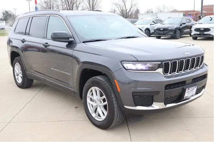 $33990 : Jeep Grand Cherokee L 2024 4 image 3