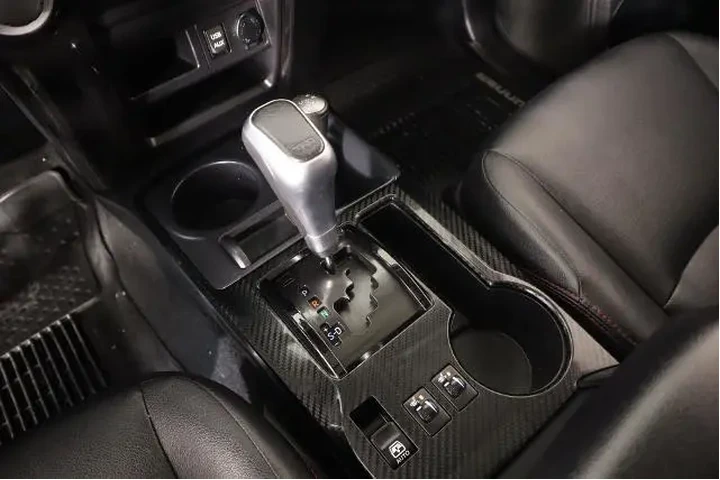 $30955 : Toyota 4Runner 2018 4x4 SR5 image 8