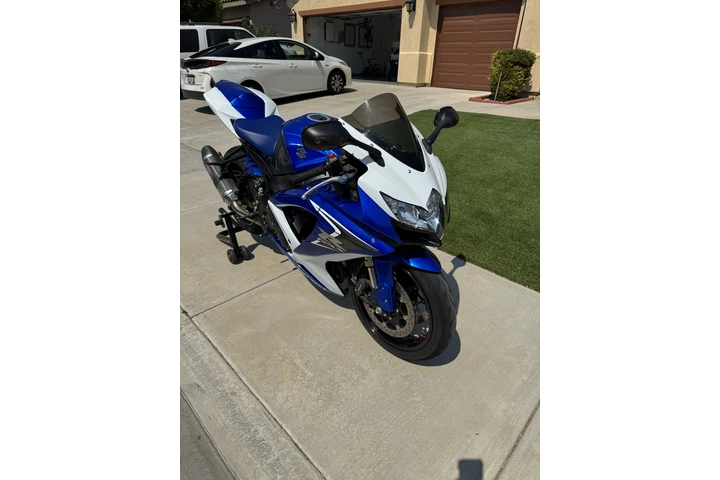 $7000 : Tengo 3 Suzuki gsxr pocas mill image 6