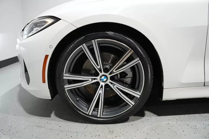 $25701 : 2021 4 Series 430i image 3