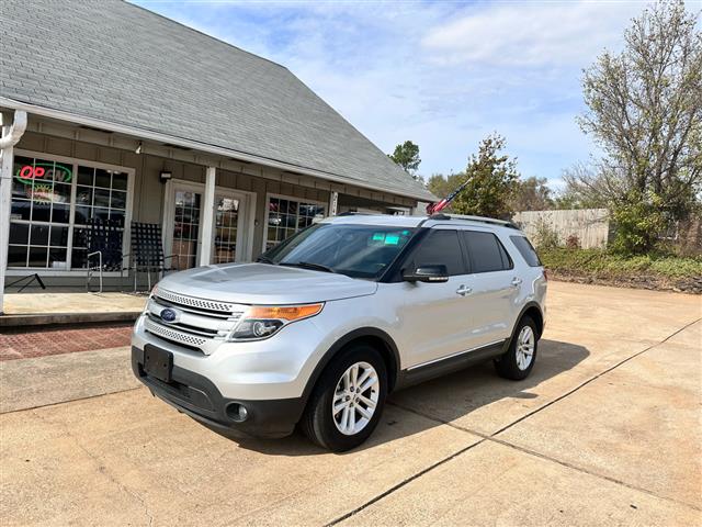 $11995 : 2015 Explorer image 1