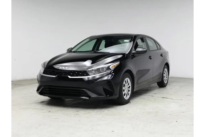 $17998 : Kia Forte 2023 LX 4dr Sedan image 4