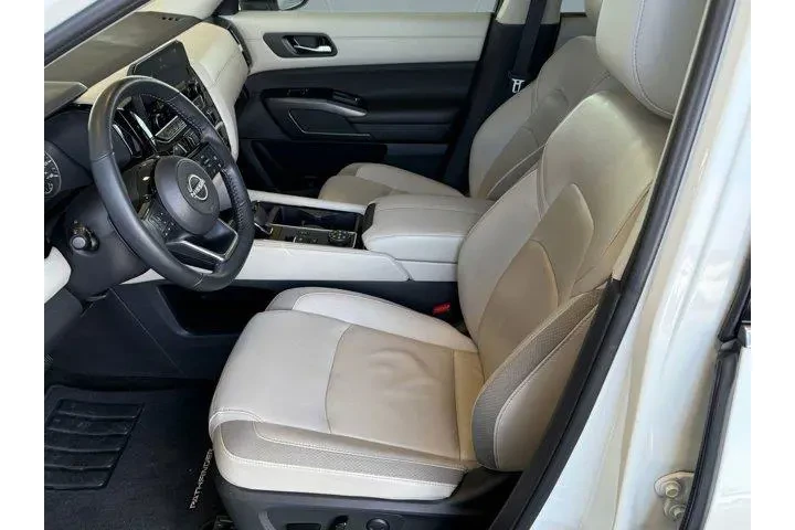 $33999 : Nissan Pathfinder 2024 AWD S image 5