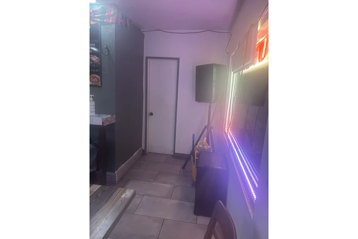 $1 : Venta o renta restaurante image 1