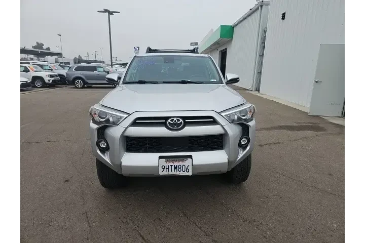 $38500 : Toyota 4Runner 2022 4x4 SR5 image 2