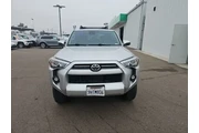 $38500 : Toyota 4Runner 2022 4x4 SR5 thumbnail