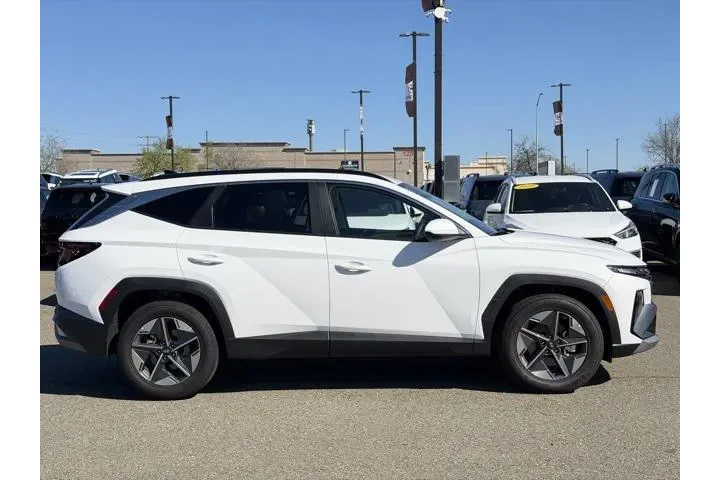 $25991 : Hyundai TUCSON 2025 SEL 4dr image 4