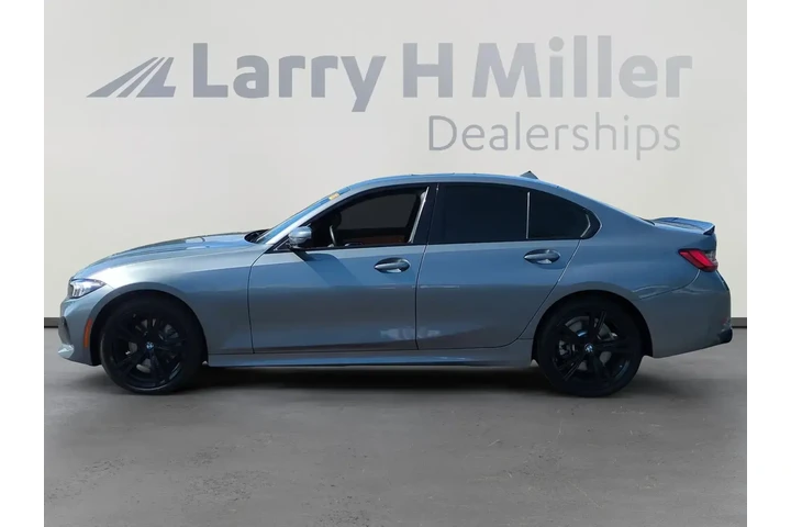 $29995 : BMW 3 Series 2023 330i 4dr S image 2