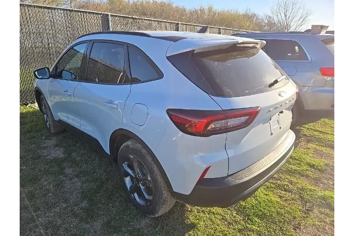 $24433 : Ford Escape 2025 AWD ST-Line image 2