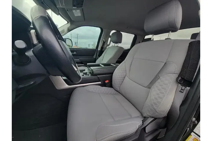 $39997 : Toyota Tundra 2023 4x4 SR5 4 image 7