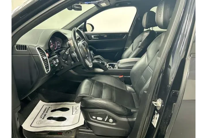 $37990 : Porsche Cayenne 2021 AWD 4dr image 9