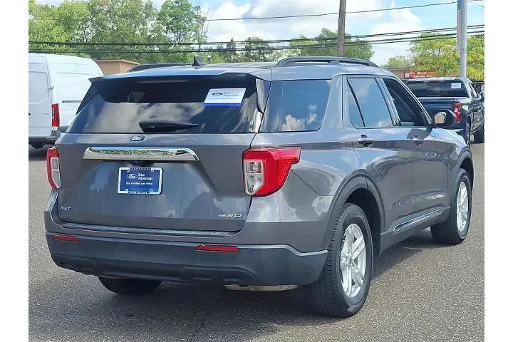 $29994 : Ford Explorer 2022 AWD XLT 4 image 6