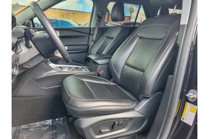 $34989 : Ford Explorer 2023 AWD XLT 4 image 10