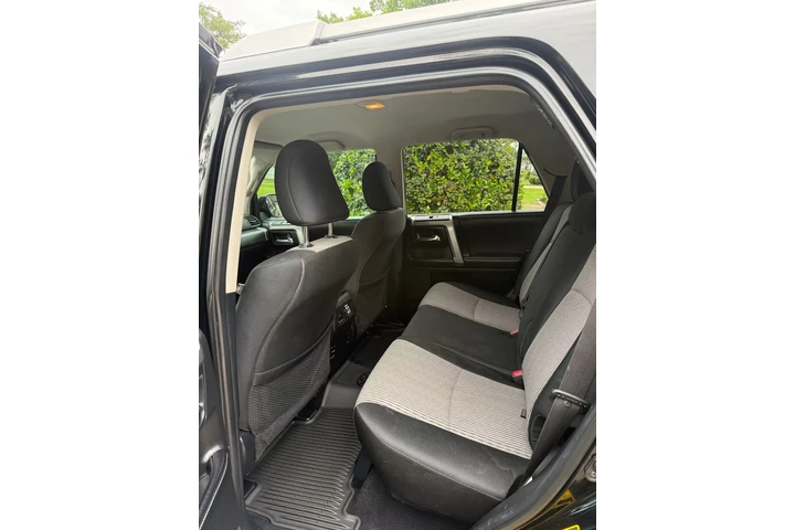 $1500 : 2016 Toyota 4Runner SR5 image 7