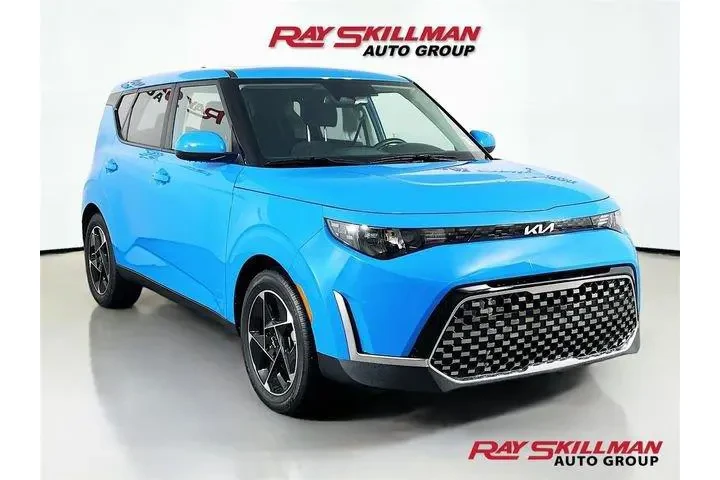 $21988 : Kia Soul 2023 EX 4dr Crossov image 1