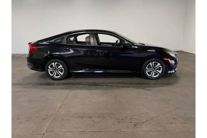 $15707 : Honda Civic 2016 LX 4dr Seda image 2