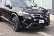 $23133 : Nissan Rogue 2025 AWD SV 4dr thumbnail
