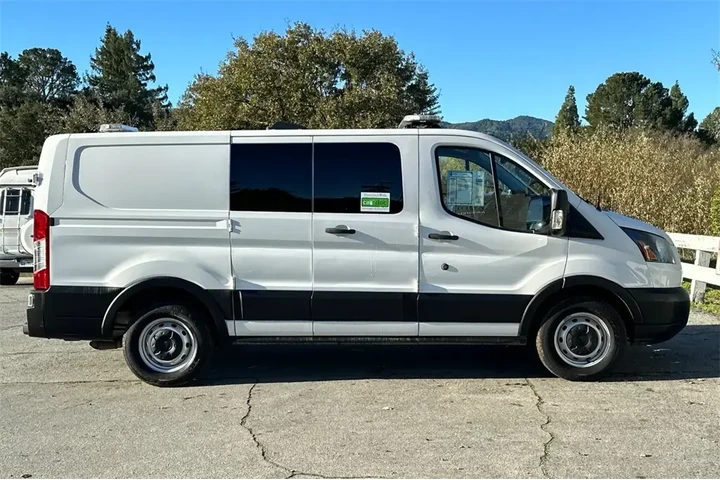 $22939 : Ford Transit 2019 150 3dr SW image 3