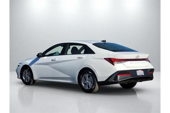 $20543 : Hyundai ELANTRA 2025 SE 4dr image 6