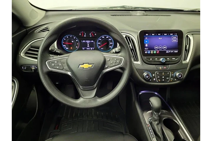 $18998 : Chevrolet Malibu 2022 LT 4dr image 10
