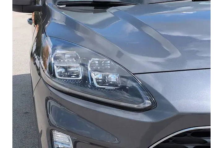 $23820 : Ford Escape 2022 AWD Titaniu image 9