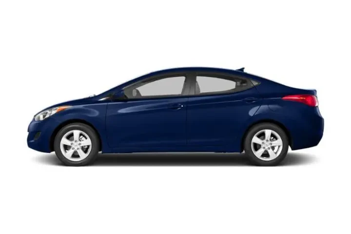 $6577 : Hyundai ELANTRA 2013 GLS 4dr image 2